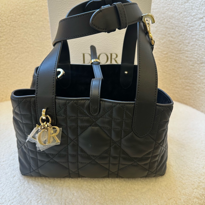 全新迪奧/Dior Toujours系列新款 黑色牛皮字母吊墜托特 土著包 手提包小號-1