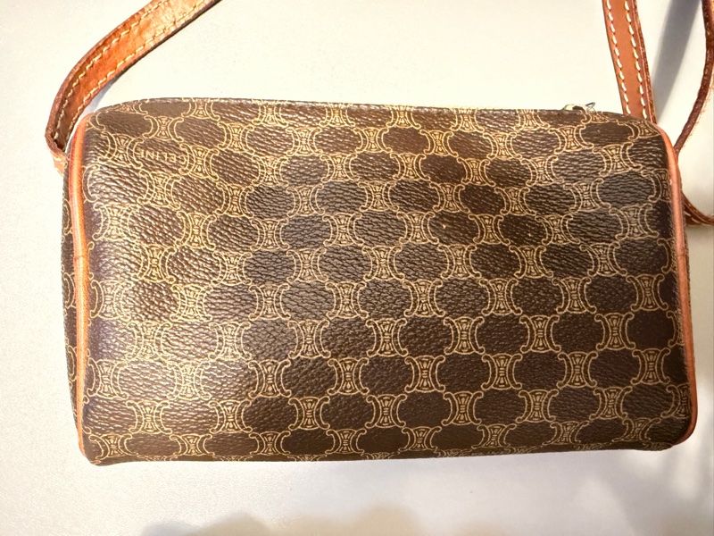 CELINE中古老花斜孭袋-1