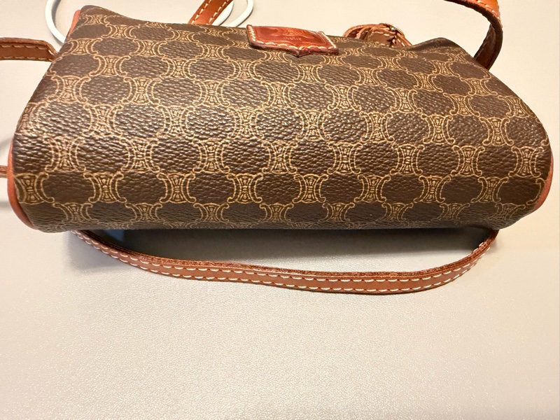 CELINE中古老花斜孭袋-2