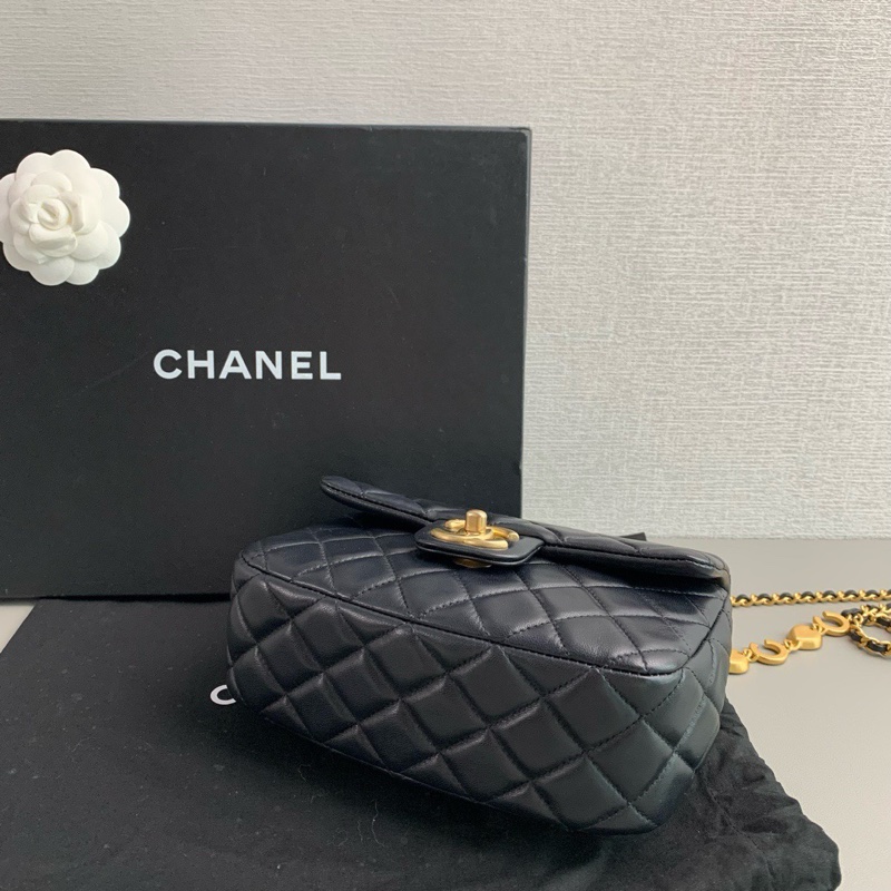 ✨Chanel 黑金羊皮 愛心coco 方胖子晶片款 有購證🖤-4