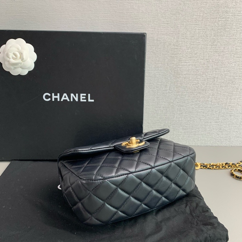 ✨Chanel 黑金羊皮 愛心coco 方胖子晶片款 有購證🖤-5