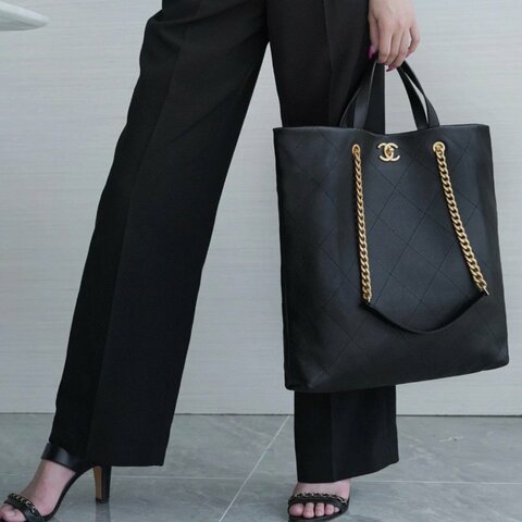 CHANEL22P春夏系列菱格紋牛皮手提肩背斜背包36*41*8 98新配件塵袋