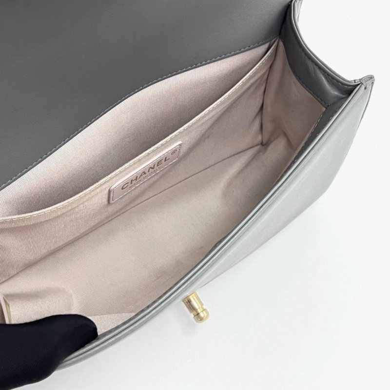 CHANEL 限量山茶花leboy中號鏈條肩背斜背包 25*14*7 98新配件塵袋-2