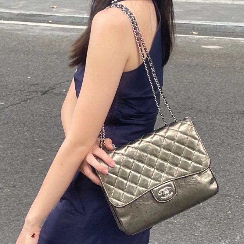 CHANEL 金色CF爆裂紋肩背斜背風琴包 24*17*3 98新配件塵袋保卡-0