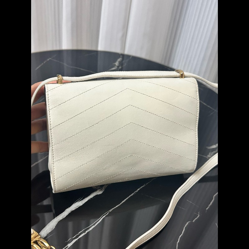 Chanel黑白拼色V紋口蓋包羊皮-6