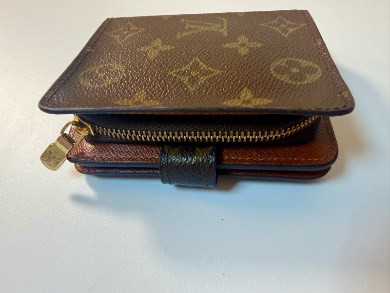 ✔️LV Louis Vuitton 路易威登 Monogram M61667 老花金釦拉鏈短夾-12