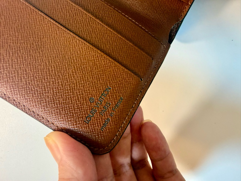 ✔️LV Louis Vuitton 路易威登 Monogram M61667 老花金釦拉鏈短夾-15