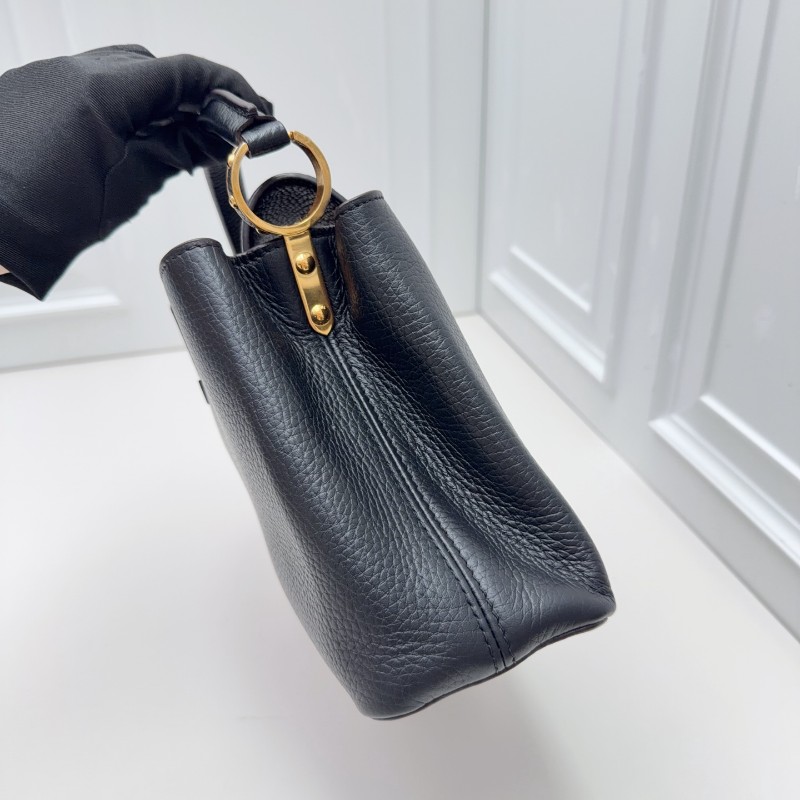 LV路易威登Capucines BB 黑色牛皮經典黑金款-4