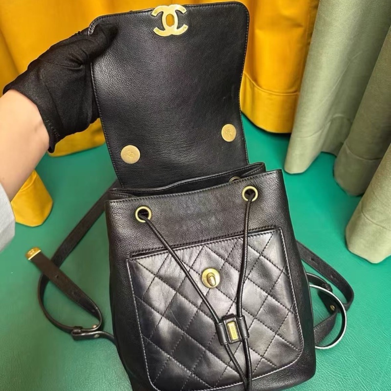 CHANEL黑金季節款牛皮後背包 18*24*11 98新配件購證塵袋-4