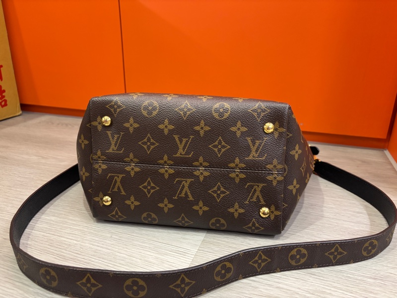 近新手提/斜背皆可LV包-7