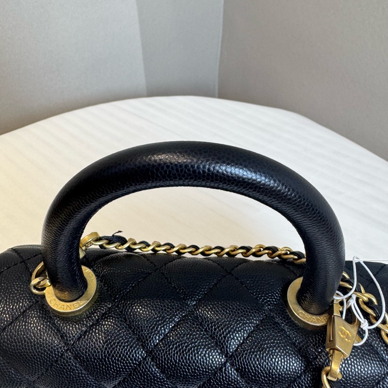 香奈兒Chanel Coco Handel牛皮黑金小號-1