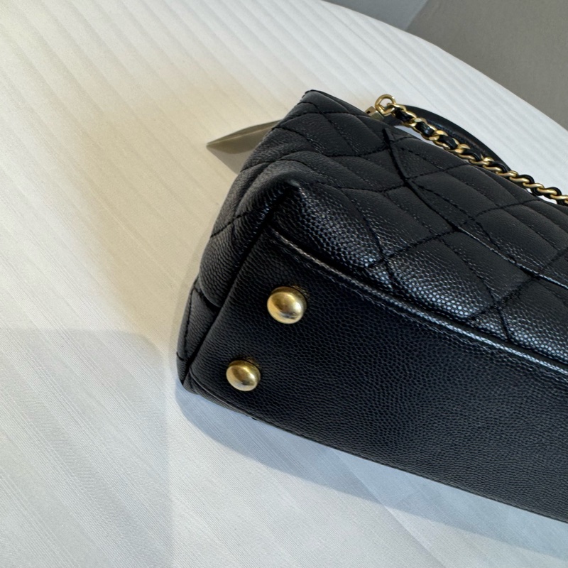 香奈兒Chanel Coco Handel牛皮黑金小號-7