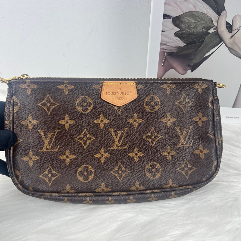 98新 lv五合一 純芯片 綠肩帶,M44813 尺寸: 24 x 13.5 x 4-9