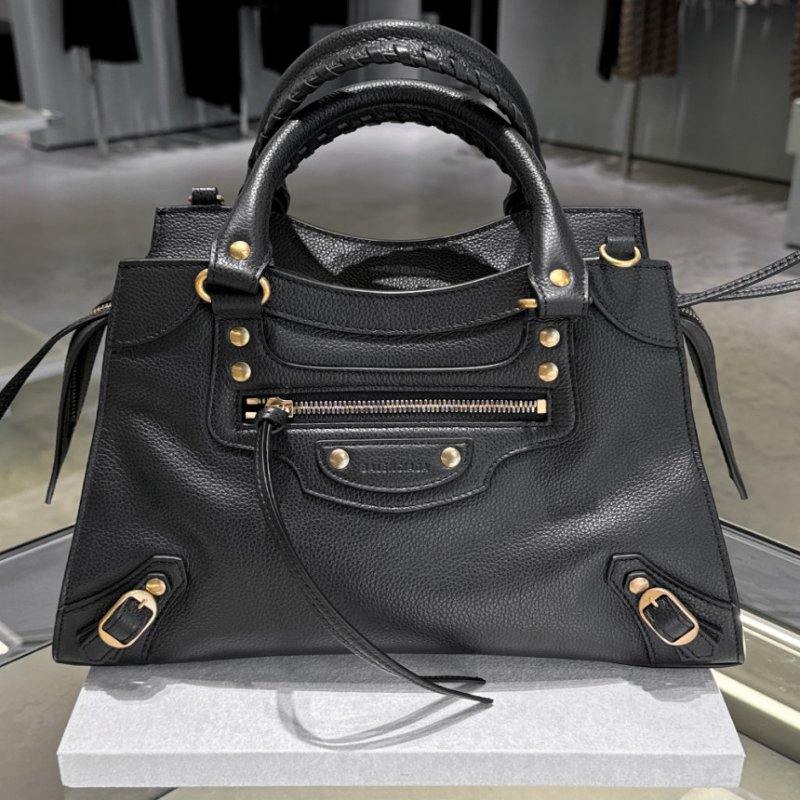 🎊佳節特賣🎁Balenciaga 678629 Neo Classic 小牛皮兩用機車包 黑色-1