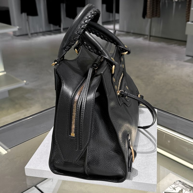 🎊佳節特賣🎁Balenciaga 678629 Neo Classic 小牛皮兩用機車包 黑色-3