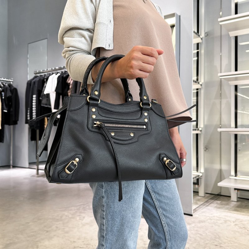 🎊佳節特賣🎁Balenciaga 678629 Neo Classic 小牛皮兩用機車包 黑色-6