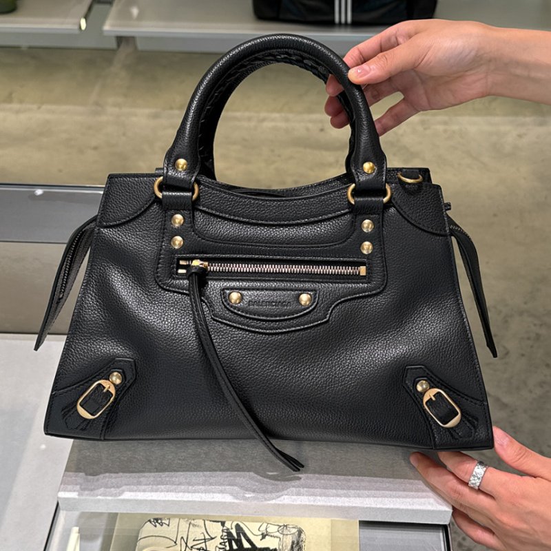 🎊佳節特賣🎁Balenciaga 678629 Neo Classic 小牛皮兩用機車包 黑色-8