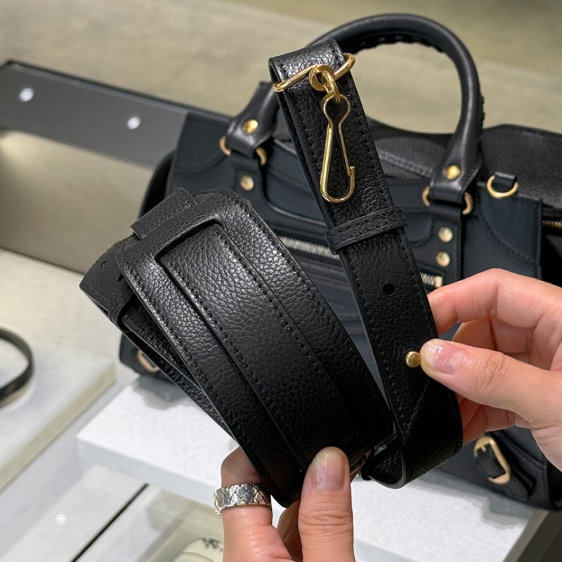 🎊佳節特賣🎁Balenciaga 678629 Neo Classic 小牛皮兩用機車包 黑色-10