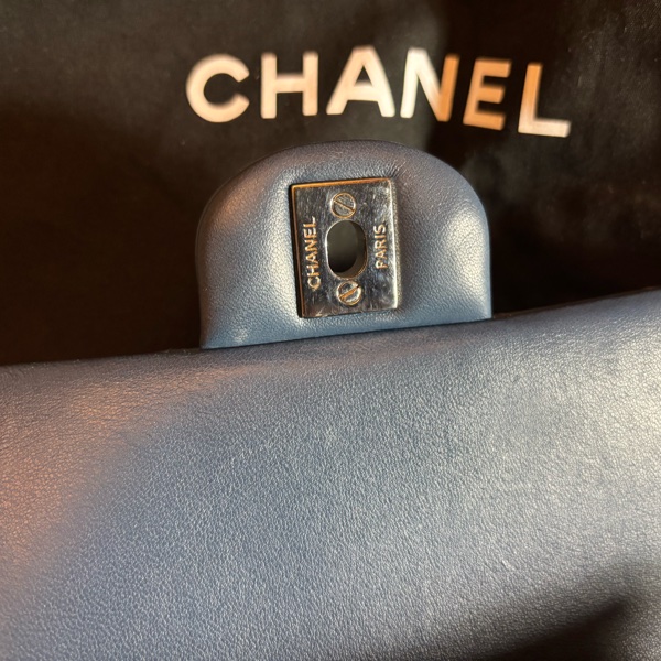 chanel 藍色羊皮銀鏈coco 包-13