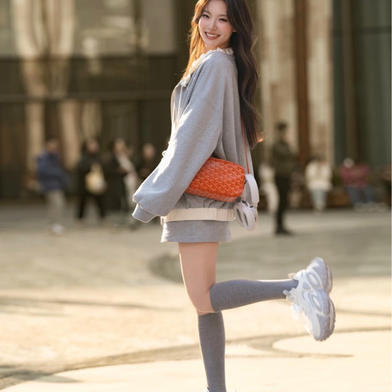 「JL精品代購」98新 Goyard 橘相機包-1