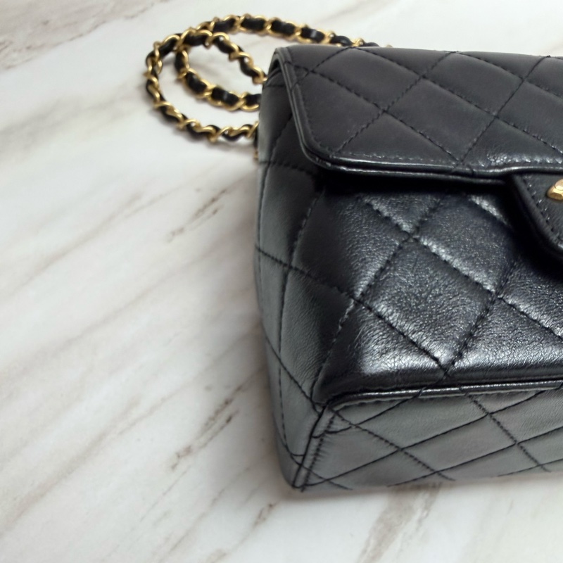 Chanel 香奈兒 22K復古方胖 菱格紋口蓋包  黑色金鏈-12