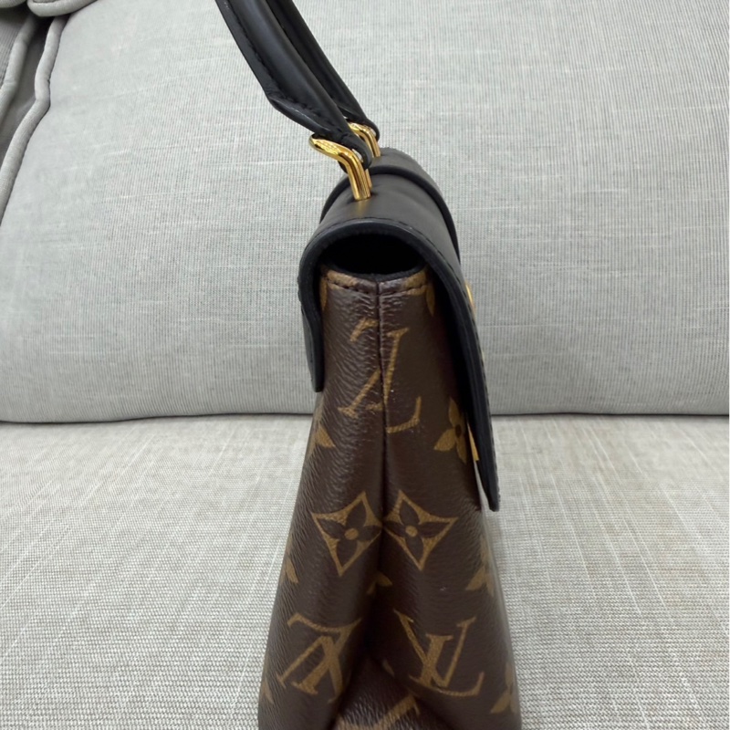 LV M44141經典LOCKY BB Monogram帆布牛皮飾邊磁釦手提包 斜背包（黑色）-27