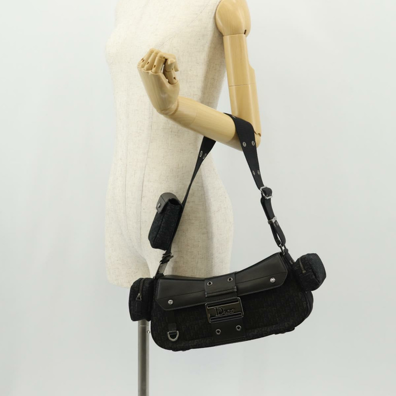 【日本直送】Christian Dior Trotter帆布街頭時尚肩背包 黑色銀色 正品 am9801V-30