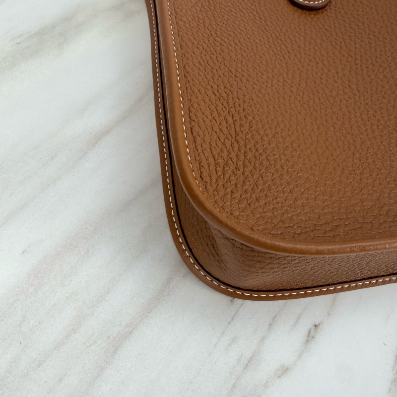 Hermes Mini Evelyne 16  Gold 金棕金釦-10