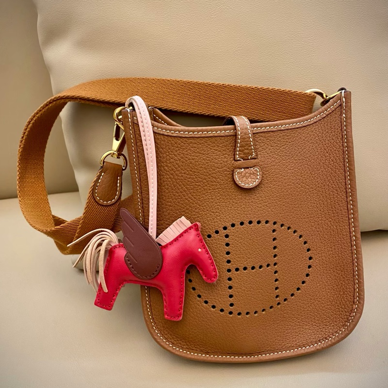 Hermes Mini Evelyne 16  Gold 金棕金釦-18