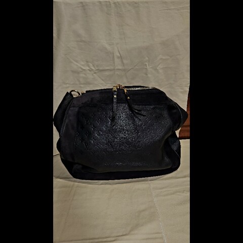 LV黑壓紋皮革絨布手提肩背包