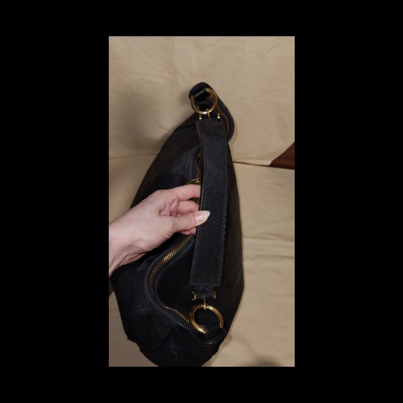 LV黑壓紋皮革絨布手提肩背包-14