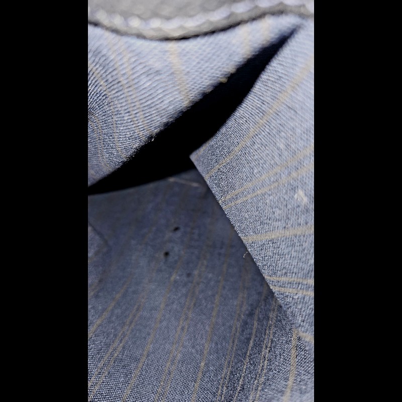 LV黑壓紋皮革絨布手提肩背包-6