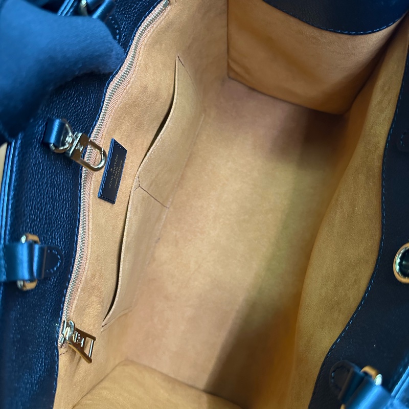 LV On the go MM真皮黑-11