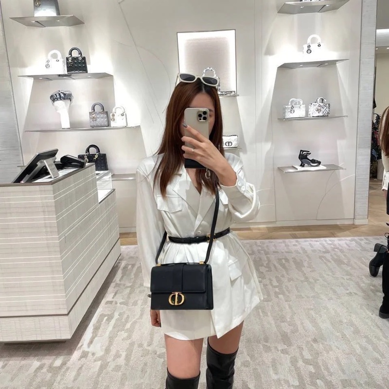 Dior 30 Montaigne 小型包 黑色金釦小牛皮-3