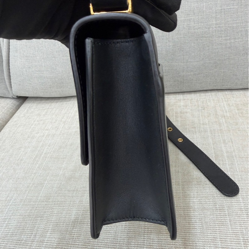 Dior 30 Montaigne 小型包 黑色金釦小牛皮-7