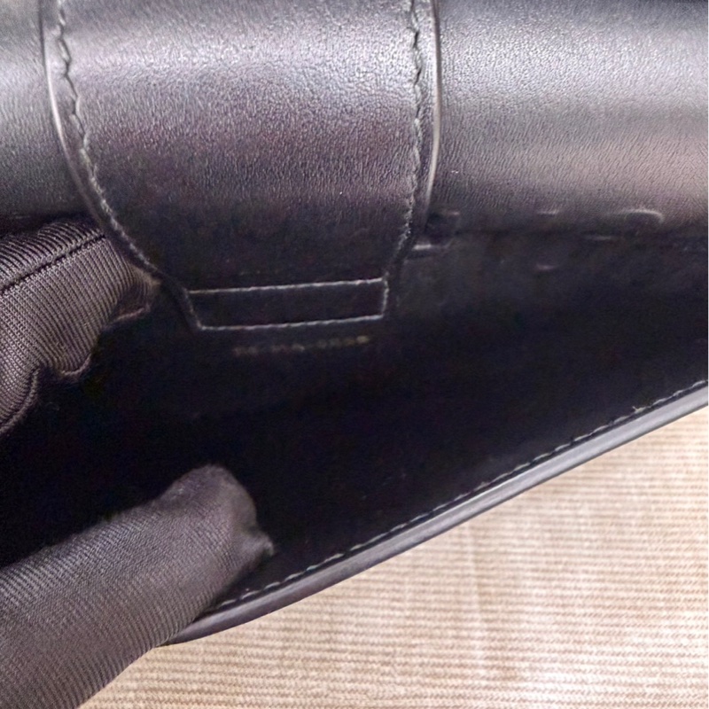 Dior 30 Montaigne 小型包 黑色金釦小牛皮-24