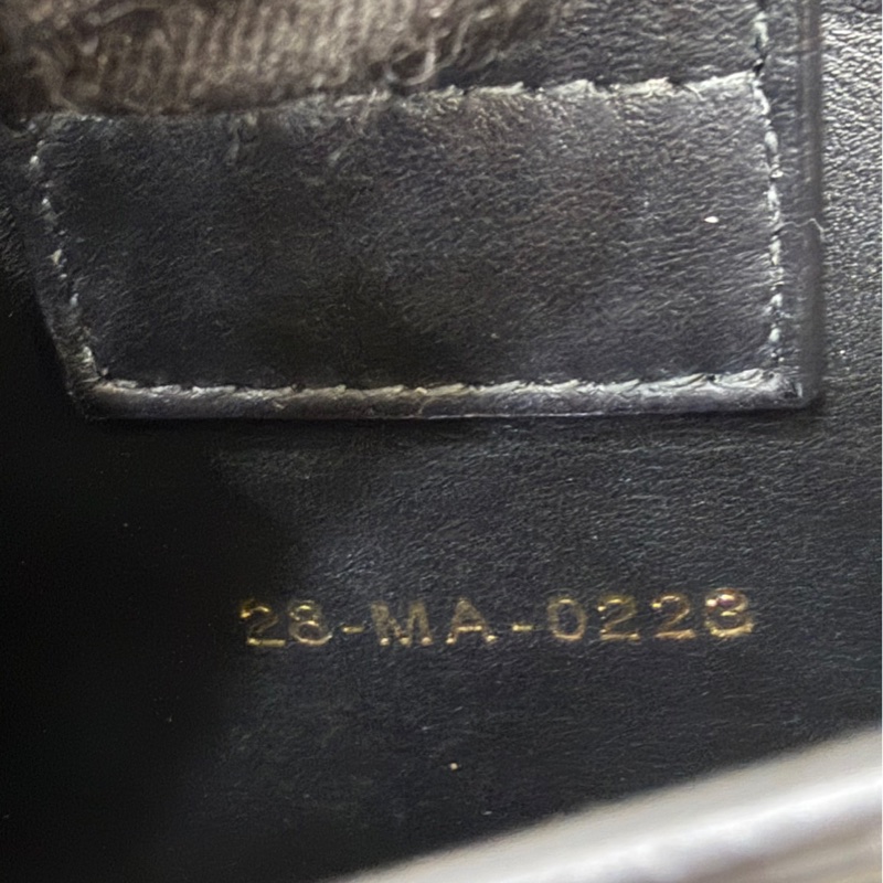 Dior 30 Montaigne 小型包 黑色金釦小牛皮-25