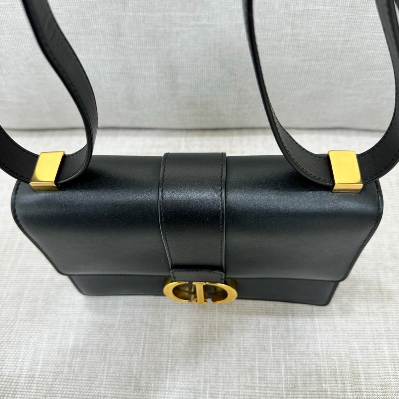 Dior 30 Montaigne 小型包 黑色金釦小牛皮-58