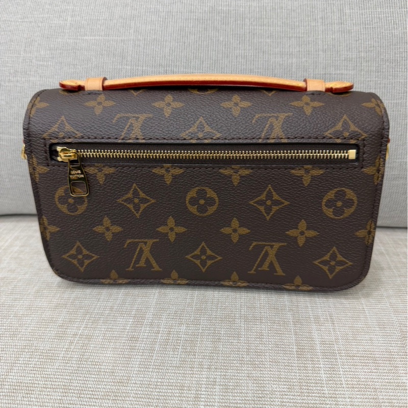 LV M46279 Pochette Métis East West 新款郵差包 肩背包 斜背包-7