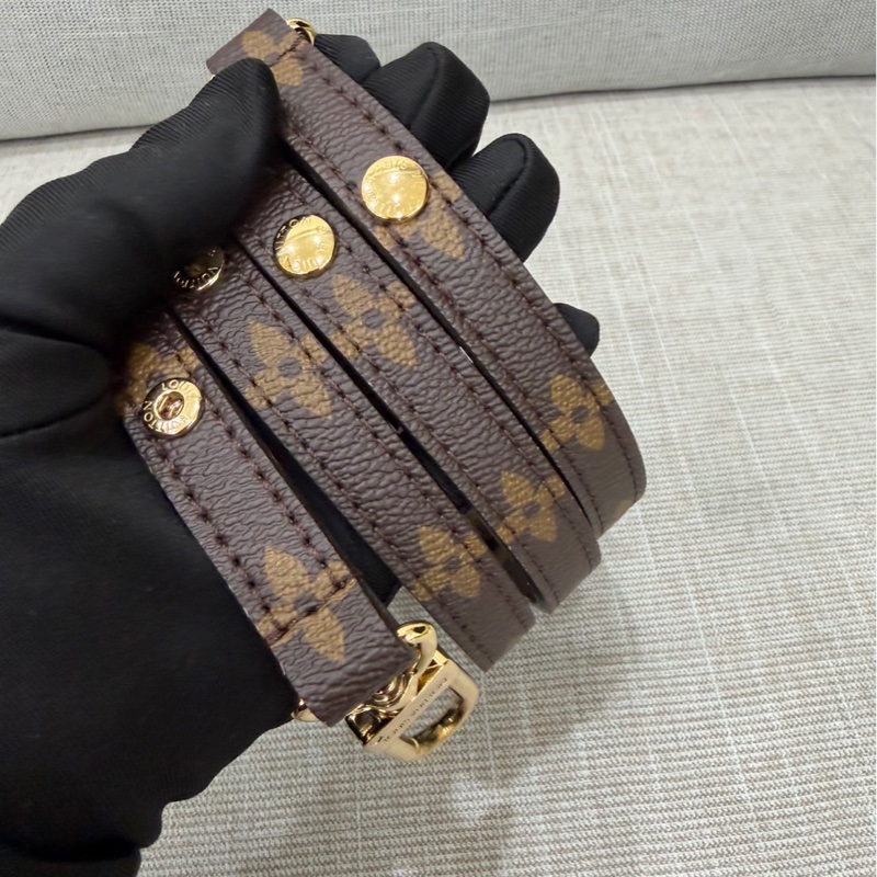 LV M46279 Pochette Métis East West 新款郵差包 肩背包 斜背包-32