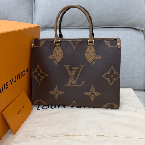 LV M45321經典ONTHEGO MM Monogram Reverse帆布手提包 肩背包 購物包