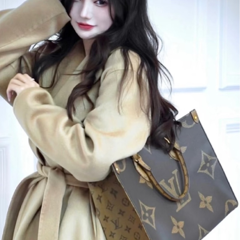 LV M45321經典ONTHEGO MM Monogram Reverse帆布手提包 肩背包 購物包-6
