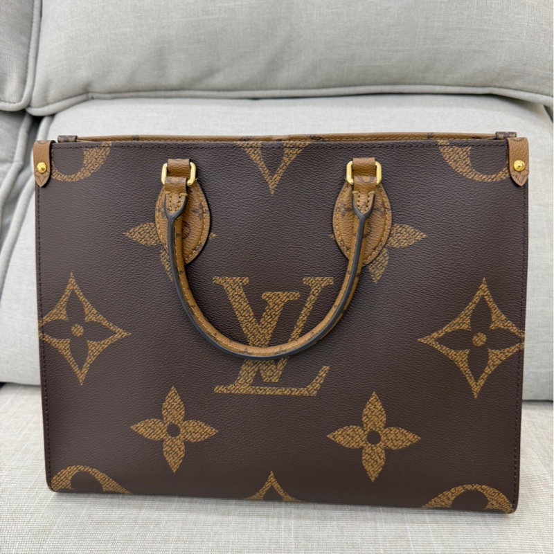 LV M45321經典ONTHEGO MM Monogram Reverse帆布手提包 肩背包 購物包-10