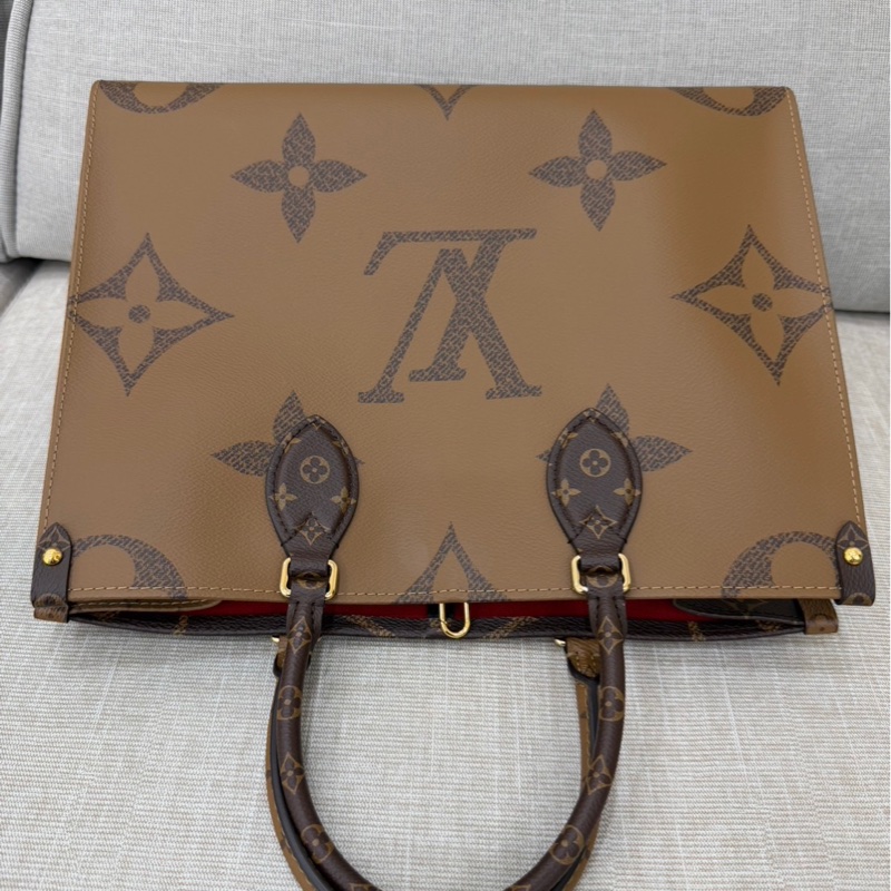 LV M45321經典ONTHEGO MM Monogram Reverse帆布手提包 肩背包 購物包-21