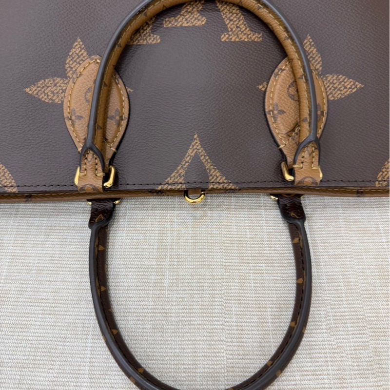 LV M45321經典ONTHEGO MM Monogram Reverse帆布手提包 肩背包 購物包-23