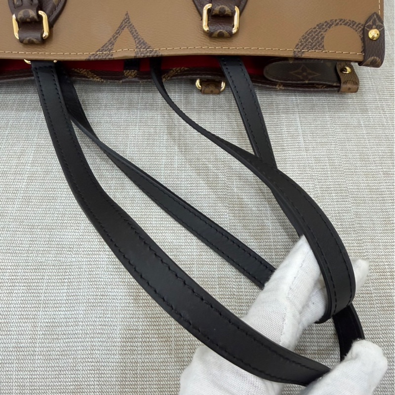 LV M45321經典ONTHEGO MM Monogram Reverse帆布手提包 肩背包 購物包-28
