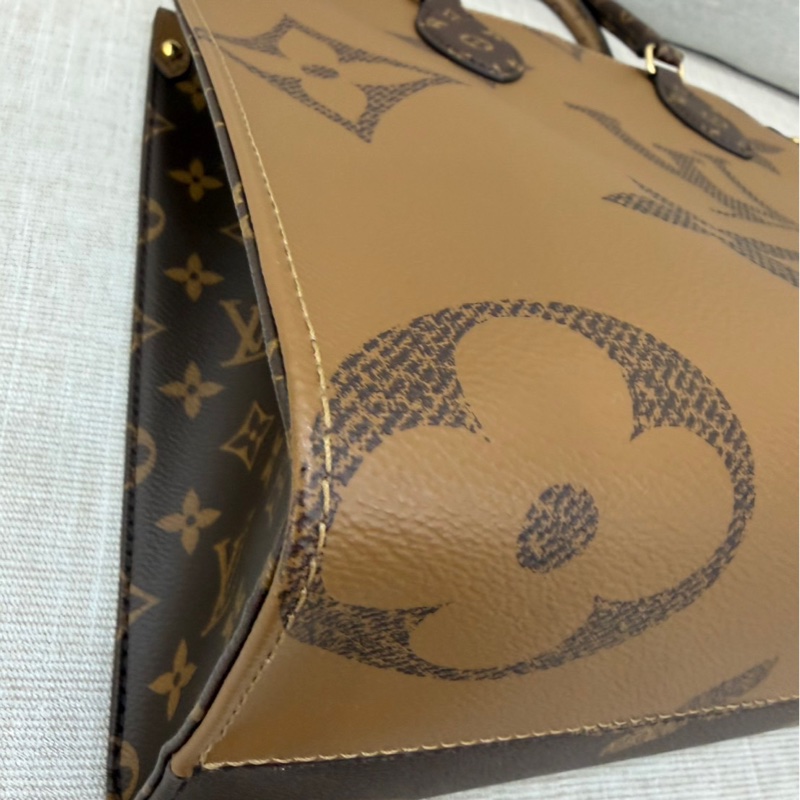 LV M45321經典ONTHEGO MM Monogram Reverse帆布手提包 肩背包 購物包-47