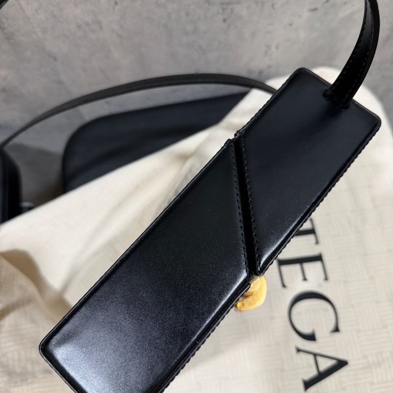 「年終聖誕特價」全新Bottega Veneta Daisy Bag 方盒包 黑色577038-7