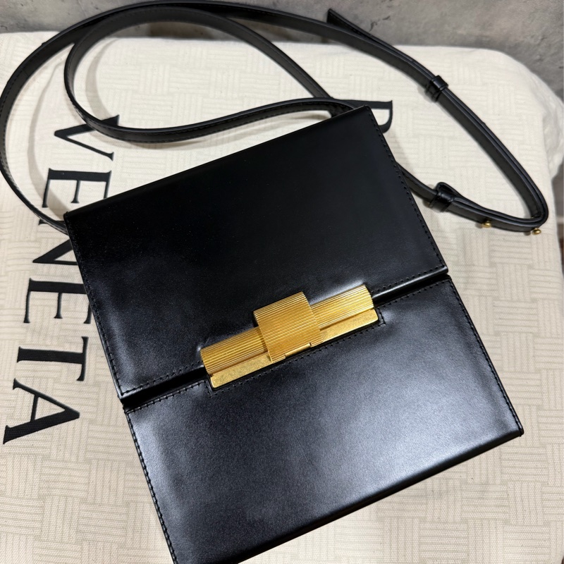 「年終聖誕特價」全新Bottega Veneta Daisy Bag 方盒包 黑色577038-8