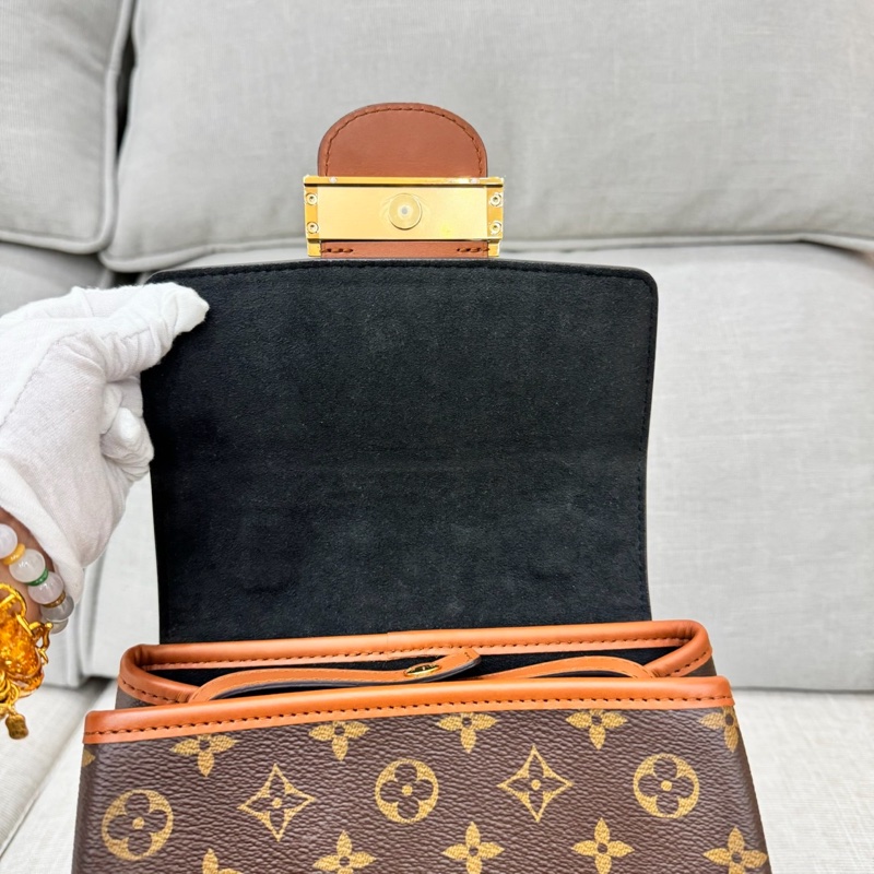 LV M45142Dauphine 達芙妮後背包 手提包-32